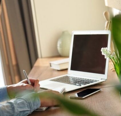 Top 5 Best Laptops for Students (2025)